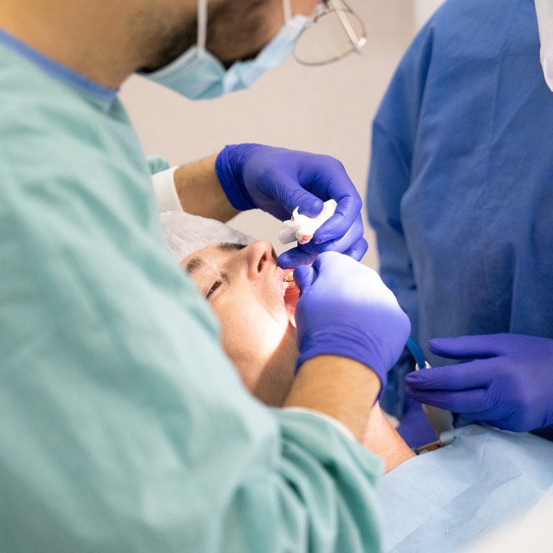 orthodontics-6536026_1280